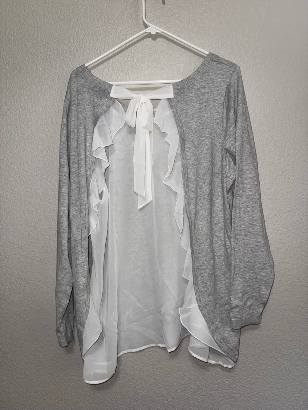 NWT Torrid  Gray Knit Front with White Ruffle Tie Back Top